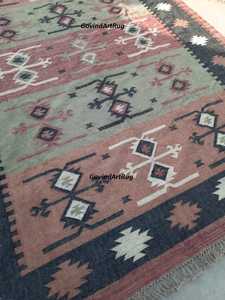 Tapis rectangulaire artisanal en laine tufté à la main, motif géométrique Kilim, écologique, pour salon, à poils moyens, nettoyage localisé, par Krafterscustom - Product Image 5