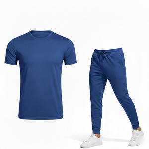 ชุดลำลองผู้ชายสีแดงเบอร์กันดีจาก INDEX APPAREL เสื้อยืดแขนสั้นคอกลมทรงปกติพร้อมกระเป๋าข้าง กางเกงขายาวมีเชือกผูก - Product Image 3