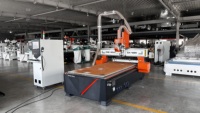 ATC CNC ROUTEUR Couteau Machine de Découpe pour EVA EPE PE PVC Polyester Fibre Acoustique Tissu Cuir Tissu Joint Oscillant