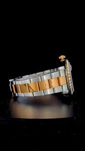 Reloj de oro rosa bicolor con esfera color chocolate, bisel con diamantes y función de fecha automática, y bisel con diamante moissanita VVS de 3 quilates. - Product Image 6