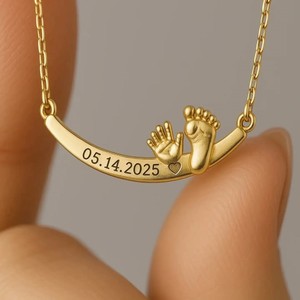 Collar Personalizado con Nombre y Huellas de Bebé, Barra de Oro Sólido, Joyería para Mamá, Regalo Conmemorativo para Recién Nacido, Joyería Grabada, OEM, ODM, Venta al Por Mayor - Product Image 4