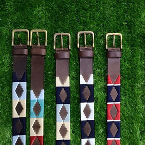 Cinturones de cuero Crazy Horse resistentes con patrón bordado y hebilla de latón macizo, perfectos para paseos diarios y uso cotidiano. - Product Image 5