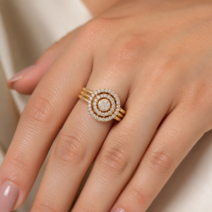 Anillo de compromiso de oro rosa con doble halo de diamantes cultivados en laboratorio, piedra central brillante, engaste de pavé con puntas, banda dividida, 14 quilates - Product Image 3