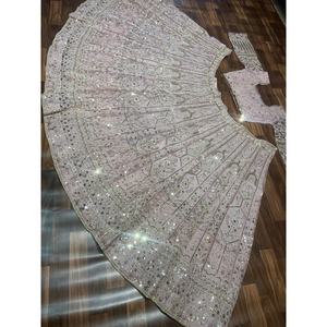 Hermoso hilo bordado vestido de noche desgaste del partido Lehenga Choli - Product Image 2