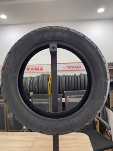 Neumático para Scooter K218 de Alto Rendimiento, Agarre Fuerte y Duradero para Conducción Urbana - Product Image 3