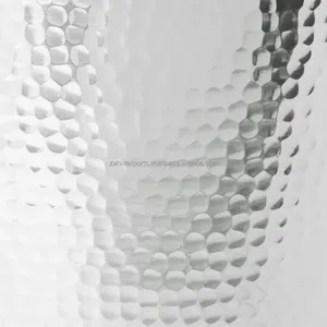 Mesa de comedor de acero inoxidable de lujo, hecha a mano, forma redonda, banquete moderno, exportación, fábrica, mesa reciclada, minimalista y compacta - Product Image 2