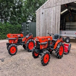 Mini Tractor Agrícola Kubota B7000 4X4 de 20HP con Motor Diésel, Equipo Agrícola para Huertos, Jardines y Trabajo en Terrenos - Product Image 2