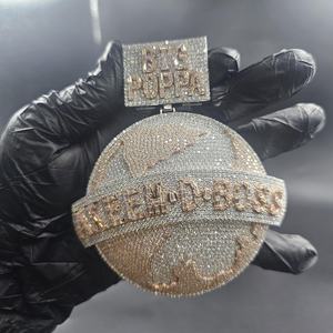 จี้ตัวอักษรฮิปฮอปแบบวงกลมประดับเพชร  เครื่องประดับเงินแท้ 925 สองสี  จี้เพชรโมอิสซาไนต์ VVS สไตล์แร็ปเปอร์ - Product Image 1