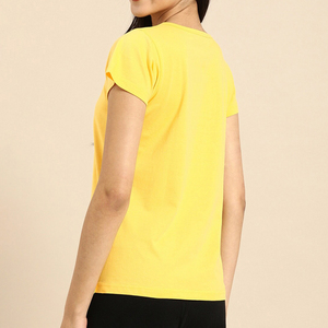 Camisetas deportivas transpirables y ligeras para mujer, al por mayor, OEM, personalizadas, de marca privada, para gimnasio y actividades físicas. - Product Image 4