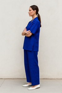 ชุดเซ็ตสองชิ้นสีน้ำเงินสไตล์ลำลองกึ่งทางการ ผ้าโพลีเอสเตอร์ รีไซเคิล สำหรับผู้หญิง เสื้อและกางเกงขายาวทรงกว้าง ไซส์ M-L-XL-XXL - Product Image 3