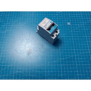 Série Fuji CP30F - Protecteur de circuit bipolaire MCP CP30FM-2P005, utilisé comme pièce détachée pour équipement semi-conducteur d'époque - Product Image 5