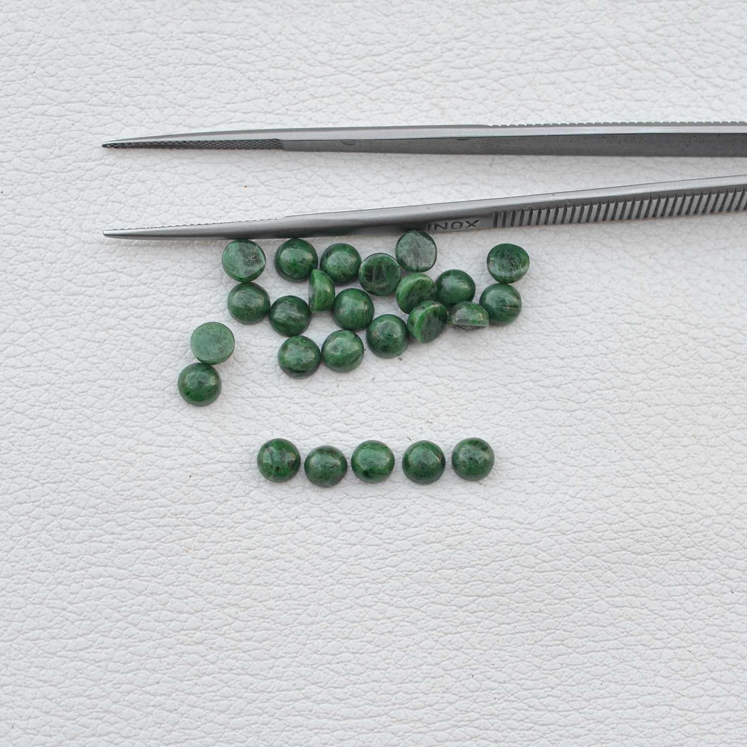 สีเขียว