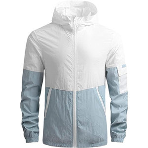 Veste de pluie à capuche pour homme, avec logo sur le devant, écologique, respirante, décontractée, pour tous les jours, pour l'extérieur, 100% polyester, coutures sans couture - Product Image 1