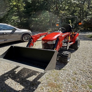 Tractores de ruedas MASSEY FERGUSON GC1725M usados: Componentes principales, rodamientos, motor, bomba de engranajes, engranajes agrícolas, 6001-8000 horas de uso. - Product Image 1