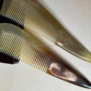 Peigne à cheveux en corne de buffle de qualité supérieure, fait à la main, poli, taille personnalisée, corne de bœuf naturelle - Product Image 3