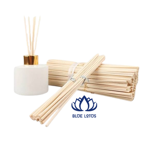ก้านไม้หอมกระจายกลิ่นรุ่น Royal Blue Lotus Leccie Nguyen ทำจากหวายธรรมชาติ ยั่งยืน ใช้กับน้ำมันหอมระเหยสำหรับบ้าน กำลังขายดี - Product Image 1