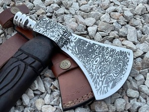 Handcrafted Tomahawk <b>Axe</b> With Damask Steel Blade And Rubber <b>Handle</b> For Survival Use - Product Image 4