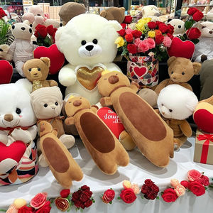 CapyBara Abrazo Almohada - Product Image 5