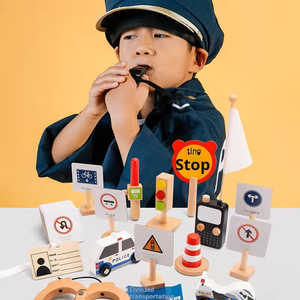 Wudly Traffic Police Set pour faire semblant de jouer et préscolaire - Product Image 3