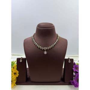 Indian Ethnic Zoya Victorian Delicate Gold-Plated Steel Bridal Necklace & Earring Set - Product Image 5