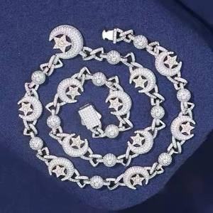 Collar de Cadena de Lujo con Eslabones de Luna y Estrella, Diamantes de Moissanita VVS, Joyería Hip Hop para Hombre y Unisex, Estilo Premium, Chapado en Oro Helado - Product Image 1