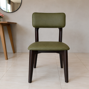 Chaises de salle à manger en teck de haute qualité avec sièges en mousse moelleuse et un design moderne élégant - Product Image 4