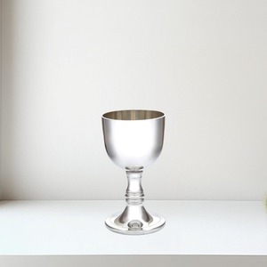Elegante Copa de Vino de Metal con Tallo Plateado Pulido para Comedor Moderno y Colección de Bar en Casa - Product Image 3
