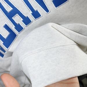 เสื้อสเวตเชิ้ตคอเต่าสีเทา ISLANDERS ASH GREY ผ้าฝ้าย 100% ปักลายสีน้ำเงิน คอเสื้อกว้าง URBAN PRODUCTIONS - Product Image 4