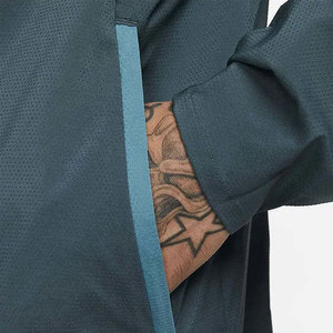 Lightweight Athletic Men <b>Windbreaker</b> Shorts Set Offering Relaxed Fit Men <b>Windbreaker</b> Shorts Set - Product Image 6
