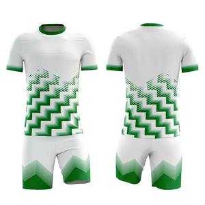 Ensemble de maillots de football de haute qualité à manches courtes, respirant, à séchage rapide, 100 % polyester, bleu foncé, logo personnalisé, uniformes de football - Product Image 5