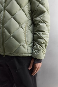 Veste d'hiver pour homme en vente chaude, OEM ODM, rembourrage tendance, doudoune pour homme pour les sports de plein air en hiver - Product Image 3