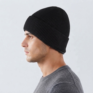 Bonnet d'hiver unisexe en tricot côtelé, doux, confortable et extensible, idéal pour les froids, par le fabricant - Product Image 4