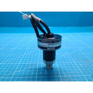 Sensor de Presión Digital VALCOM SG1N004H004L08, Usado, Piezas de Equipos Semiconductores Legados - Product Image 1