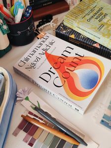 นับจำนวนฝัน โดย ชิมามันดา งโกซี อาดิชี หนังสือปกอ่อน นวนิยายวรรณกรรมและนวนิยายร่วมสมัย - Product Image 2