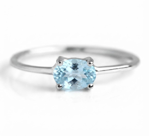 Anillo de Plata de Ley 925 con Baño de Rodio y Topacio Azul Ovalado para Mujer, Estilo Clásico de Lujo, Ideal para Aniversario de Bodas, Venta al Por Mayor - Product Image 1