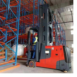 Montacargas eléctrico con motor de alto rendimiento para operaciones de elevación suaves y eficientes - Product Image 4