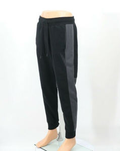 Joggers noirs minimalistes pour hommes, pantalons de survêtement en molleton, fournisseur OEM RelaxFlex, joggers en molleton doux pour hommes, pantalons en molleton tricoté - Product Image 2