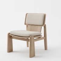 Fauteuil lounge moderne Koweït en bois de chêne rouge massif, siège bas sans accoudoirs, avec revêtement amovible en velours bouclé pour chambre d'hôtel