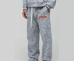 Pantalones Deportivos Grises para Hombre con Logotipo Rojo Estampado con Transferencia Térmica, Cintura Elástica con Cordón, Ropa Casual de Otoño - Product Image 1