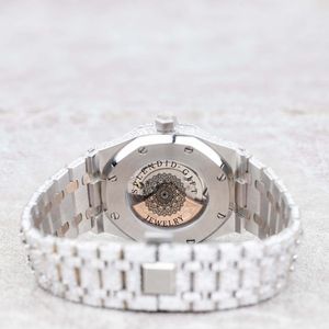 Splendide montre à quartz pour femme avec diamants, bracelet en acier inoxydable, élégante, analogique, fermoir déployant 20 mm - Product Image 3
