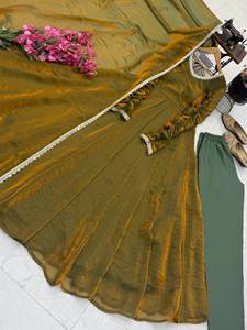 Costume Anarkali violet pour femmes avec dupatta, longueur au sol, tenue de fête ethnique indienne pakistanaise - Product Image 5