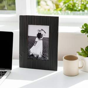 Cadre photo mural vertical en bois durable, écologique et rustique moderne - Product Image 5