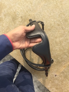 Bridon en cuir marron avec sangles réglables et détails cousus, bridon en cuir pour cheval, sangles réglables - Product Image 4