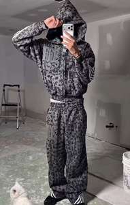 Ensemble de survêtement d'hiver boxy 500 GSM pour homme, avec sweat à capuche entièrement zippé, broderie de logo personnalisée, délavage acide vieilli, 100 % fibre de bambou, style vintage - Product Image 3