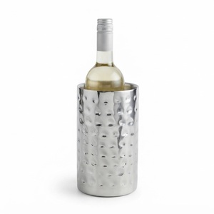 Support de bouteille isolé en métal martelé argenté de qualité supérieure, anti-condensation, pour la décoration de table moderne - Product Image 1