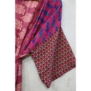 Robe kimono en patchwork de soie pour femmes, robe de nuit longue bohème, robe de détente faite à la main - Product Image 4