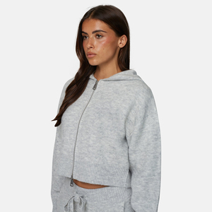 Conjuntos de chándal personalizados de moda para mujer, nuevos, de invierno, con sudaderas cortas con cremallera y logotipo bordado. - Product Image 4
