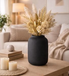 Jarrón de Flores Negro Alargado Hecho a Mano, Diseño Decorativo Moderno, Color Negro para Decoración del Hogar y Oficina, en Venta - Product Image 5