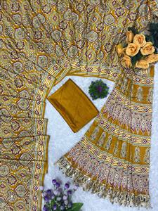 ชุดเดรส TENNECY ดีไซน์เนอร์ ผ้าเครปไหมเนื้อหนา พิมพ์ลาย Ajrakh สวยงาม ประดับกระจกแท้ ขอบเย็บแบบเต็มเส้น พร้อมพู่ห้อย ความยาวระดับข้อเท้า สไตล์งานปาร์ตี้ - Product Image 3
