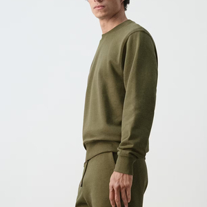 New Arrival Customized <b>Plain</b> <b>Sweatshirt</b> in Crew Neck Winter with Full Sleeve Factory Direct Wholesale Price <b>Sweatshirt</b> - Product Image 3